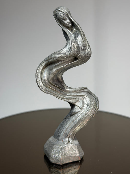 Twisteder Sister: Chrome Plated Blistered