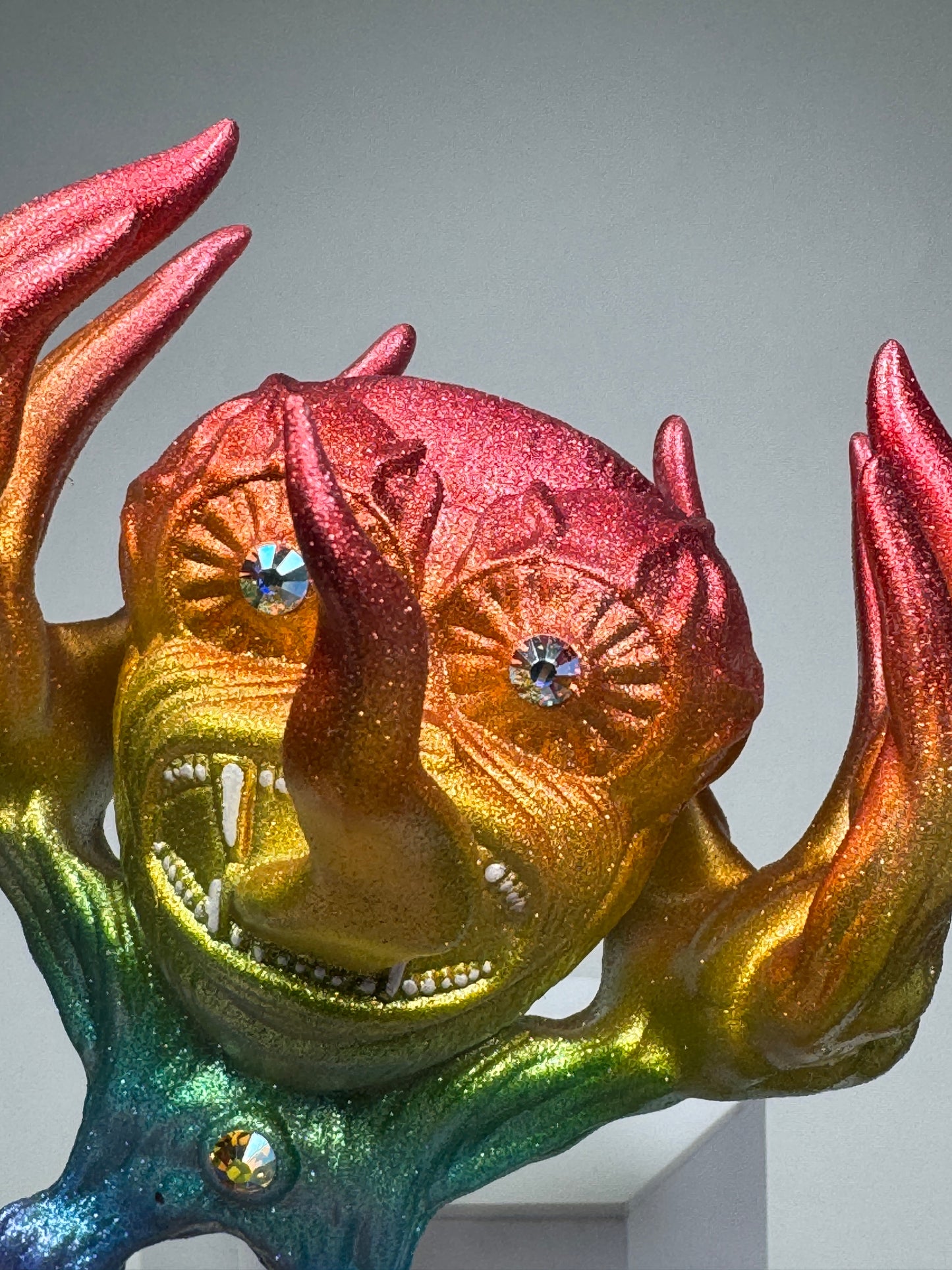 Migraine Ape: Metal Flake Rainbow Sr.