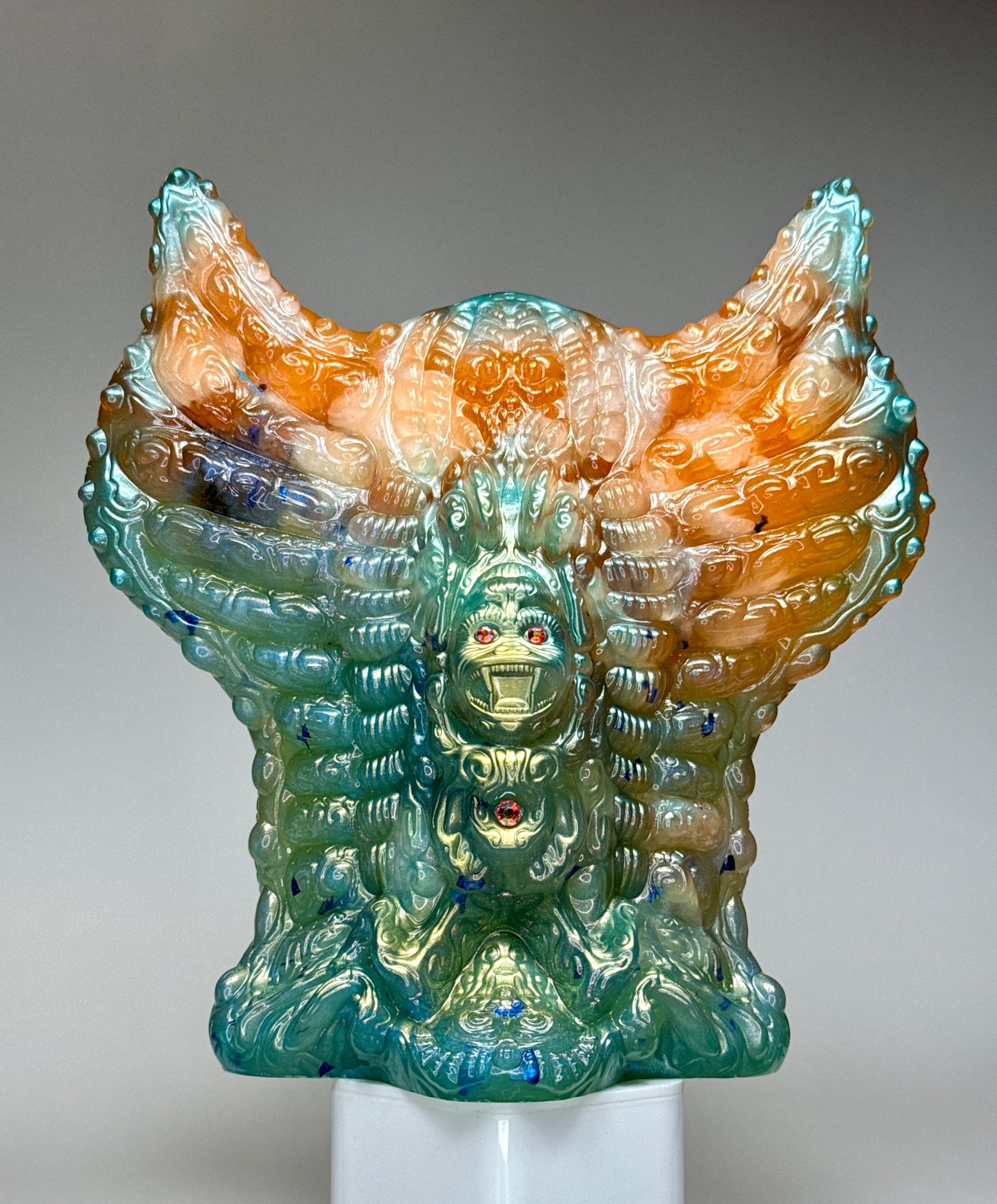 Kaxxl Yi’mm: Visionary Soother