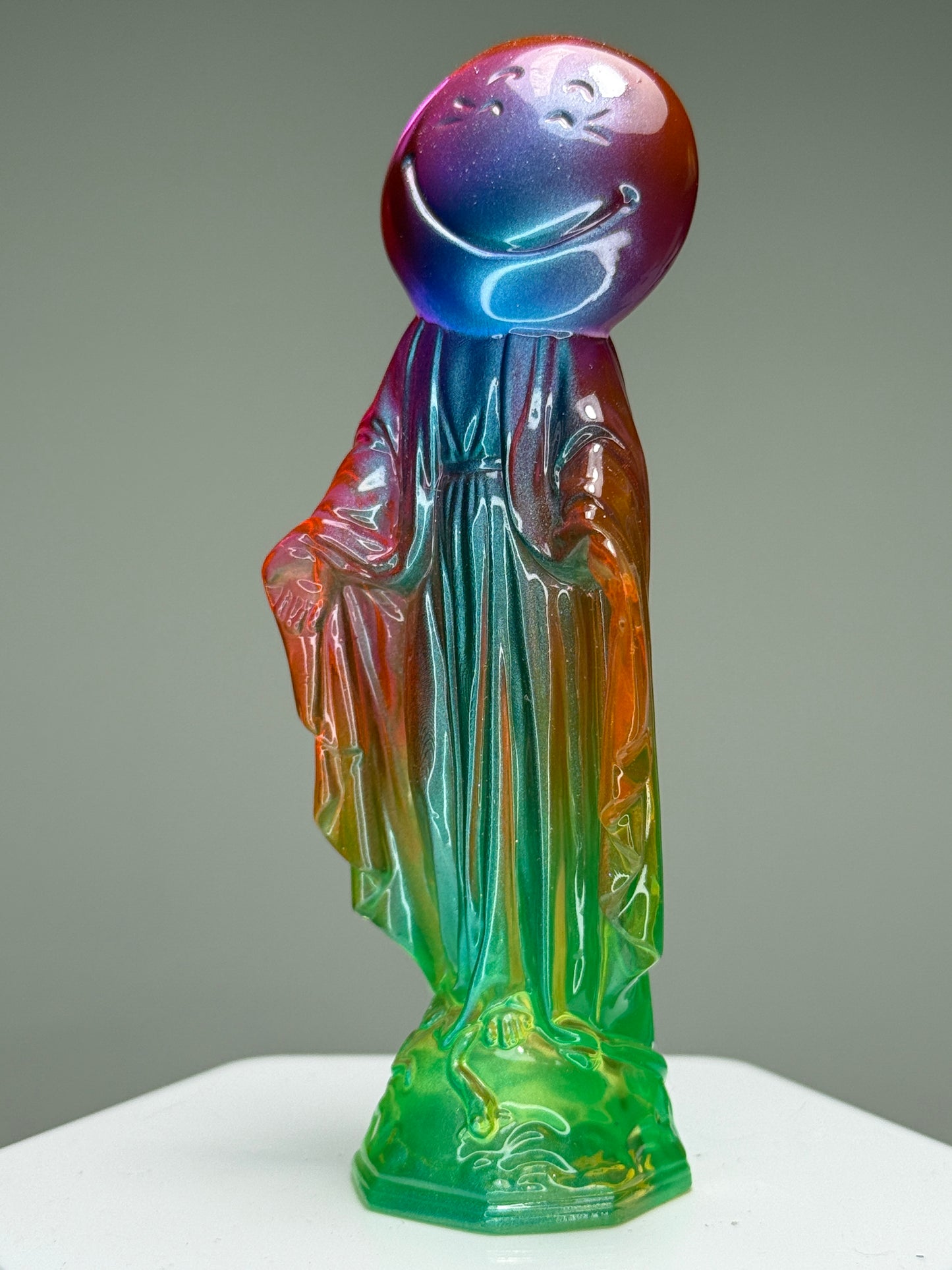 Happy Mary: Universal Mood