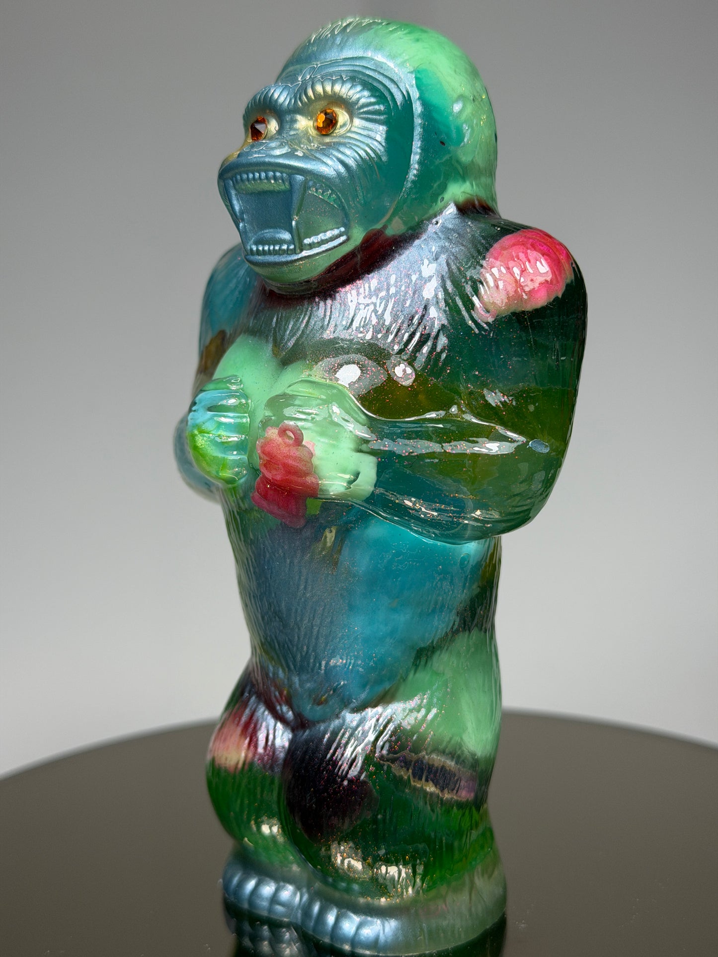 Ape: Charming