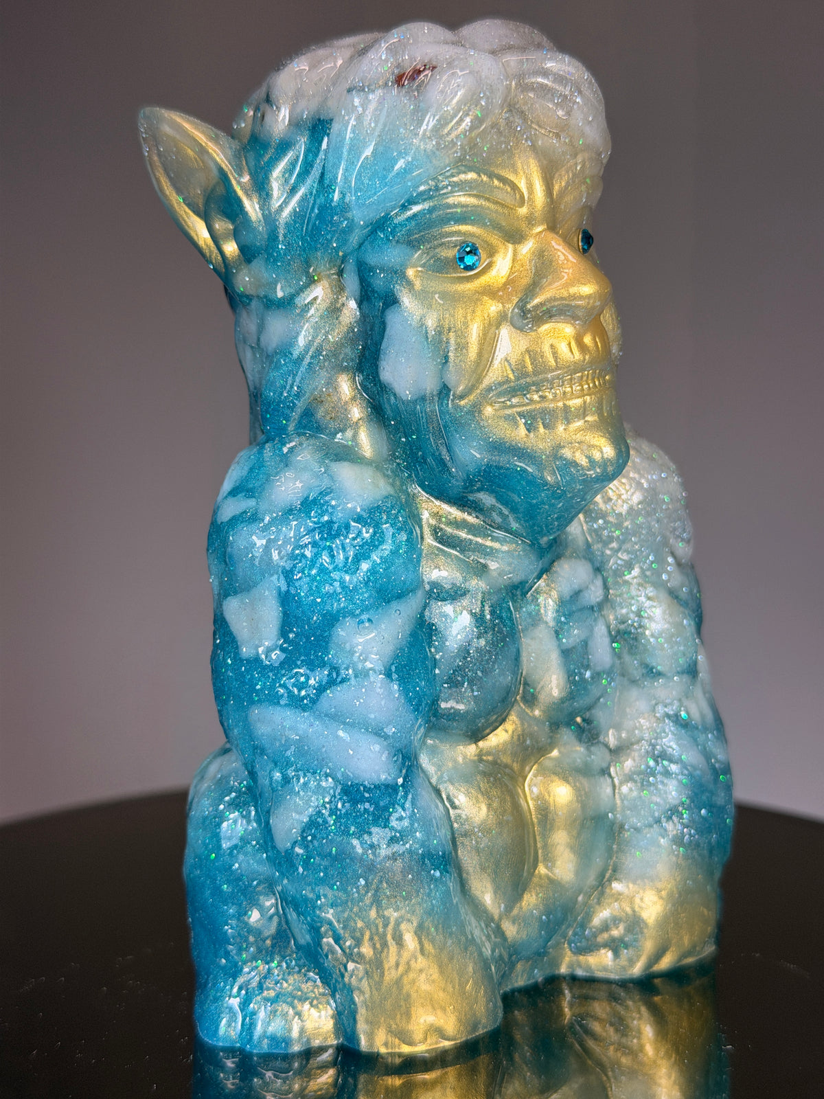 Tago Gorilla: Winter Regrets