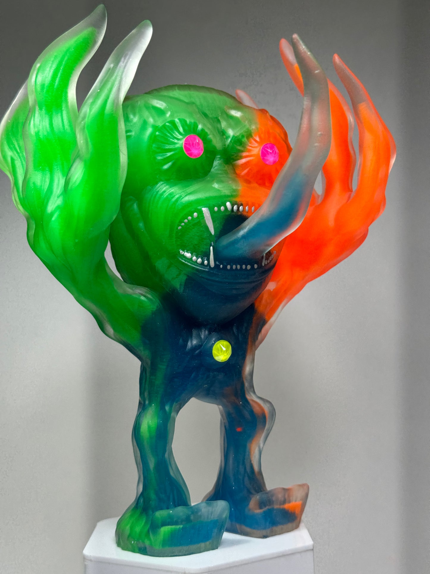 Migraine Ape: XXL Glow in the Dark