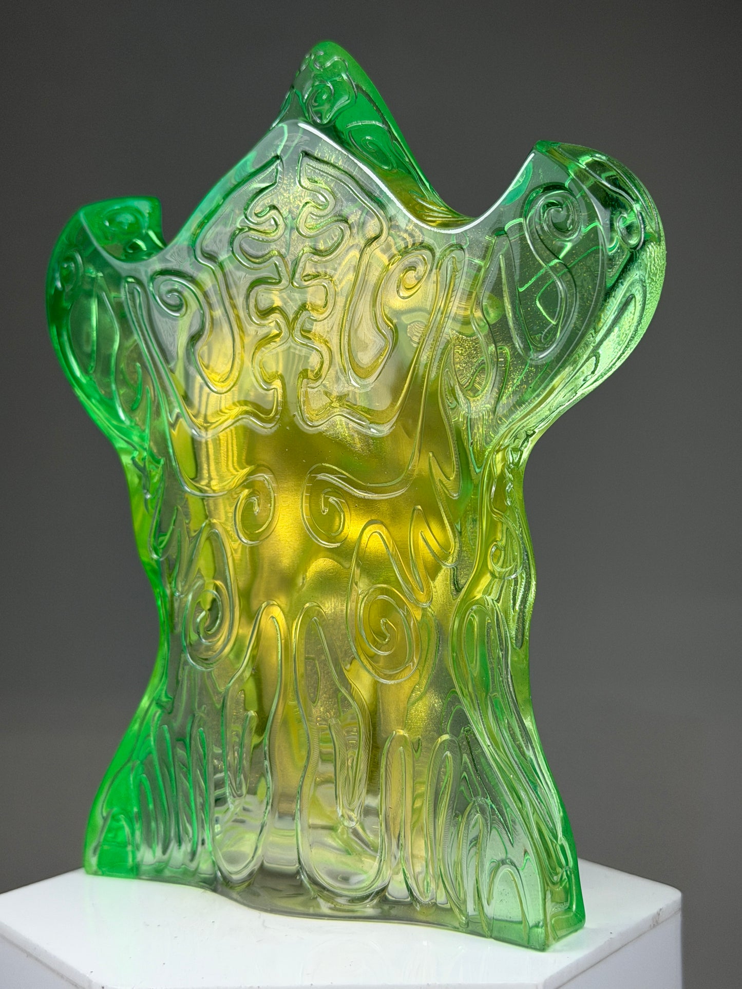 Xzeeo Ho’ss: Gold/Green