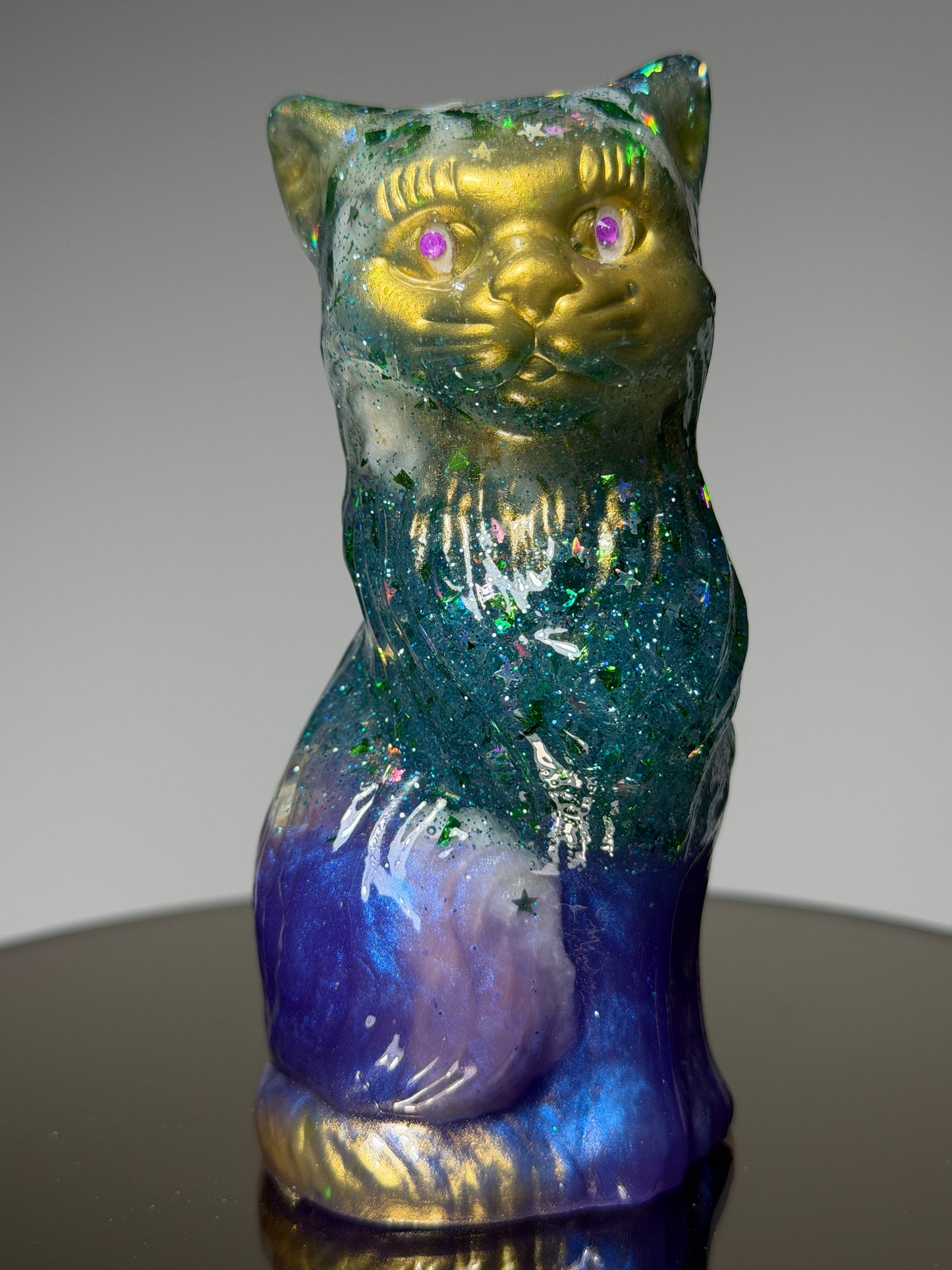 Cat: Glow Eyes Sinful