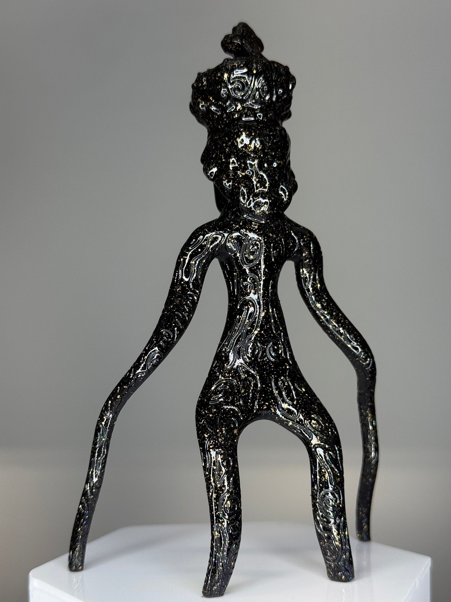 Faith Creeper: Gold Flaked Black