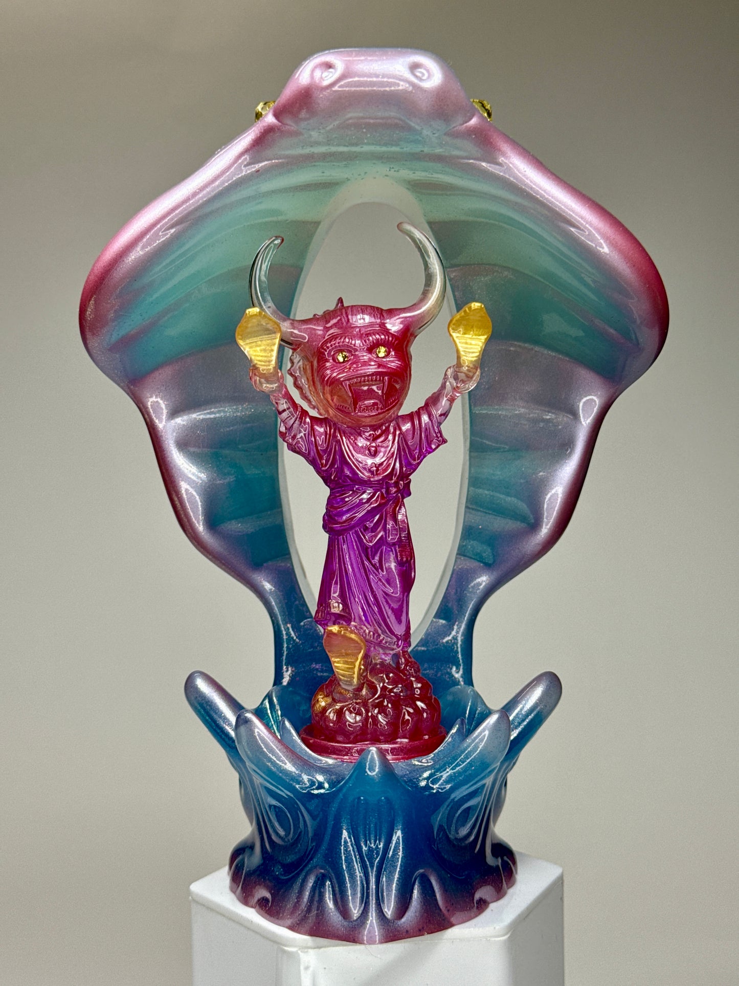 Snake Handler Shrine: Blue Glow Overlord