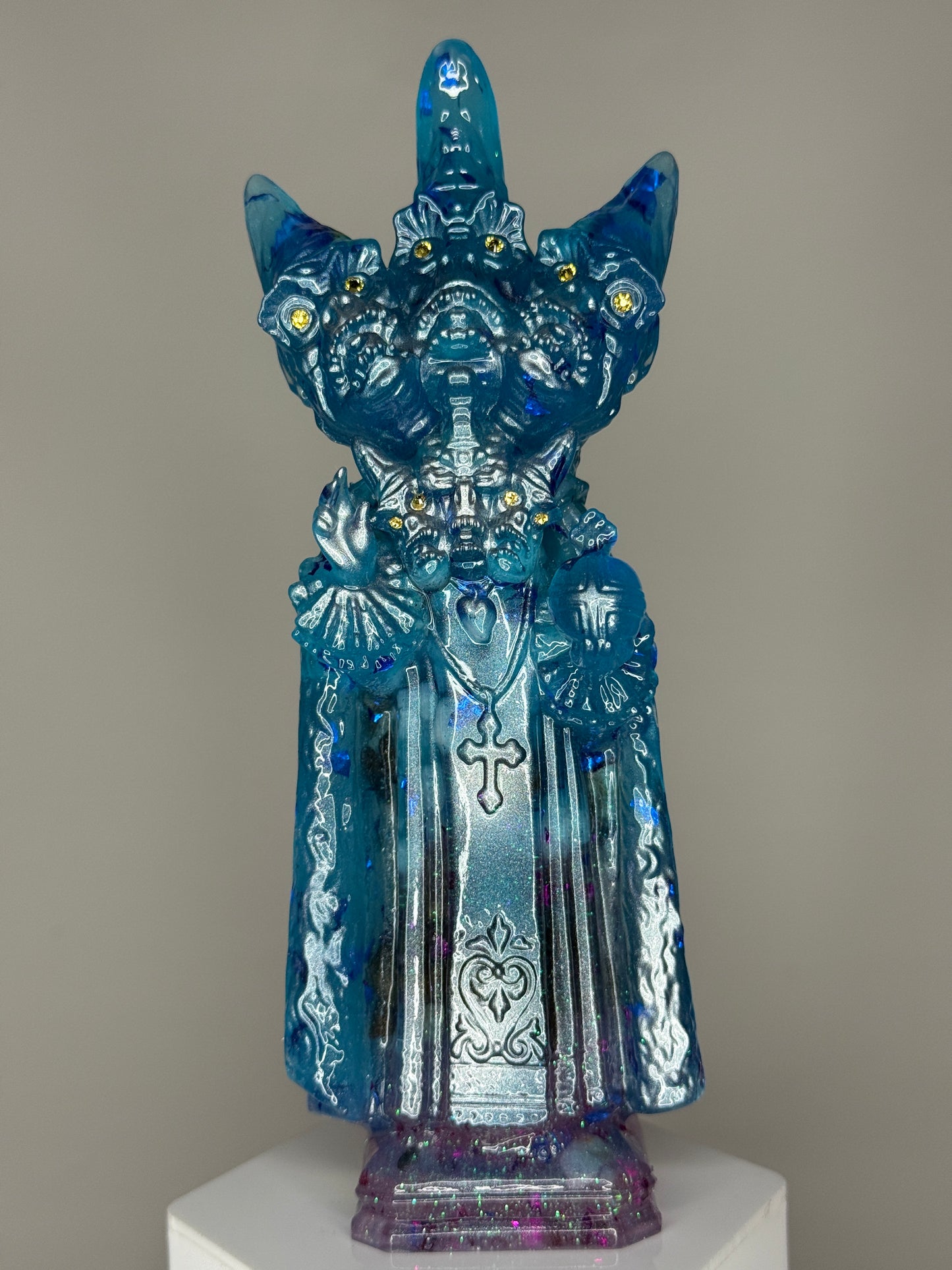 Saint 666: Posturing Glow