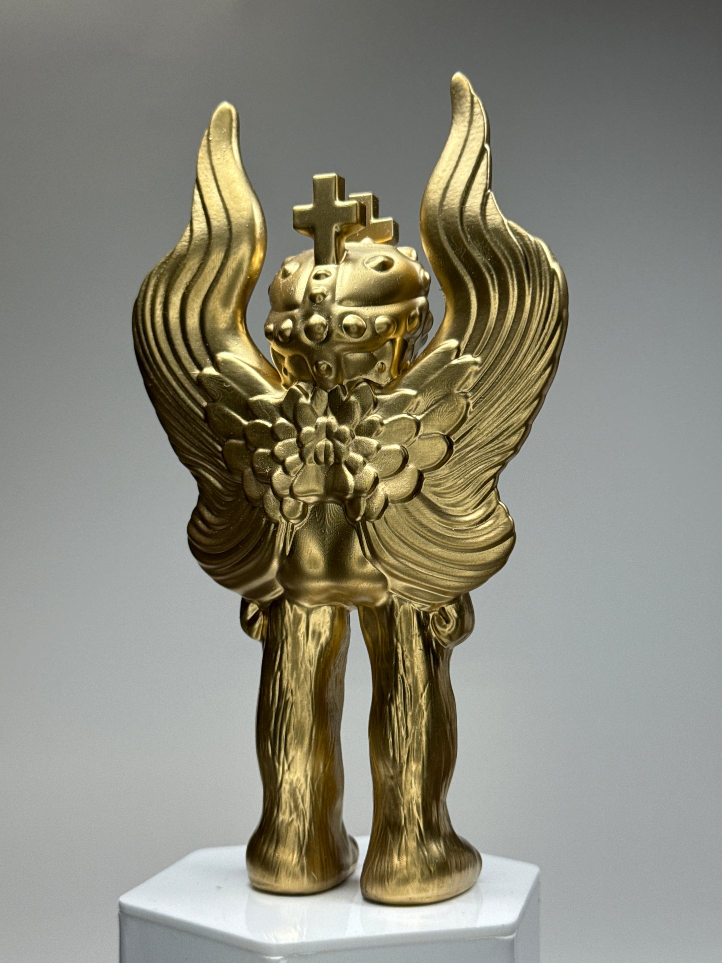 Shadow of God on Earth: Gold