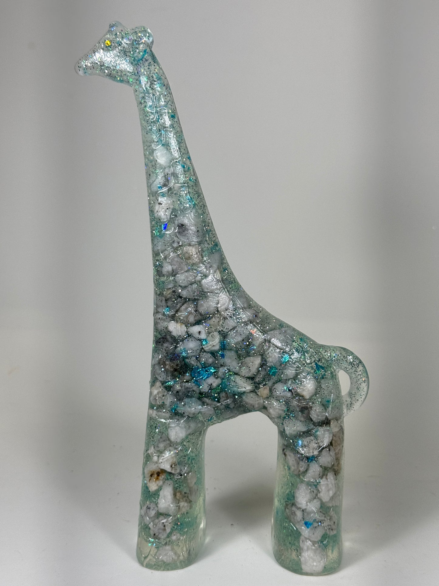 Hello, Giraffe: Glitter Blue with Rocks