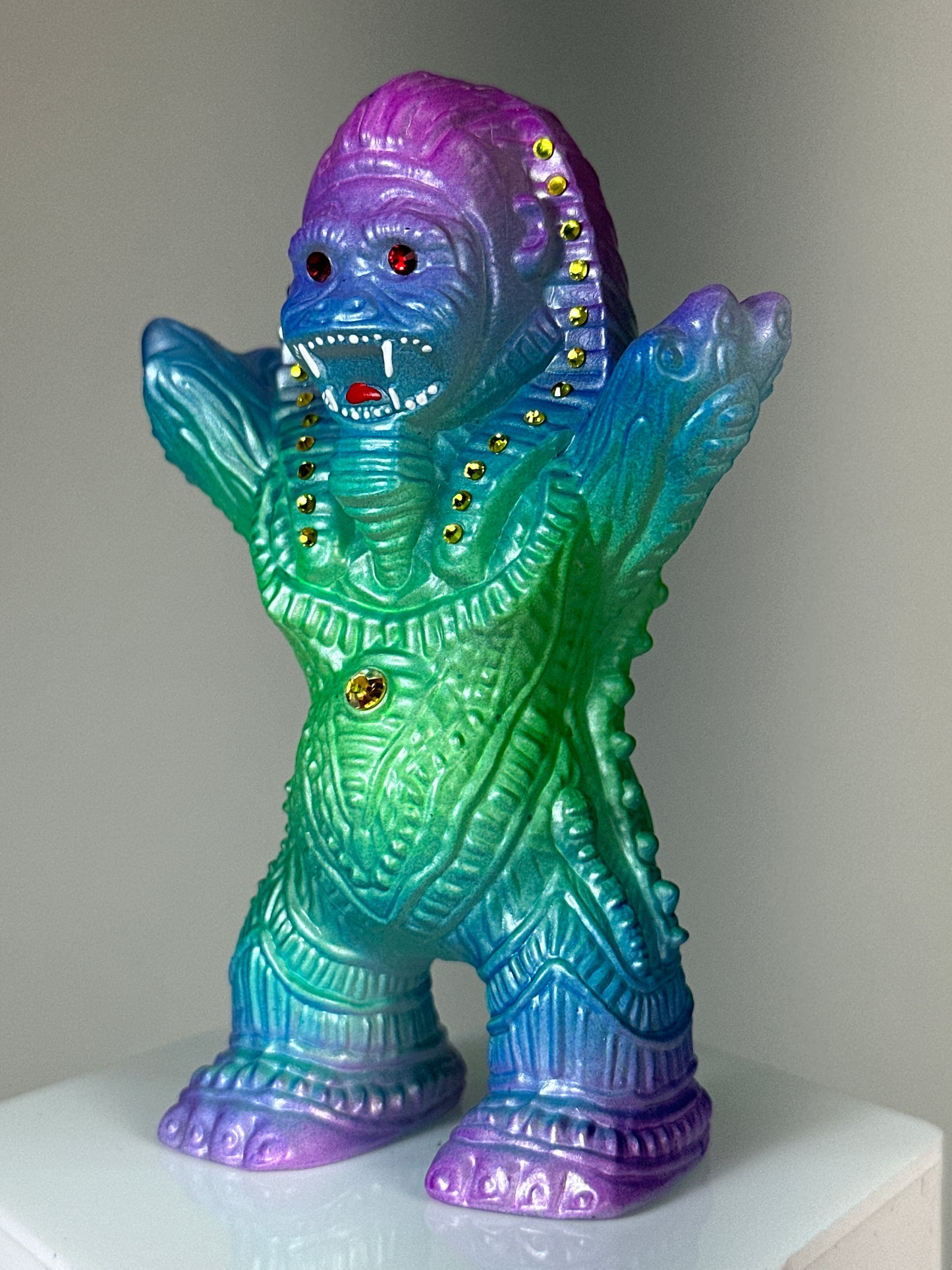 Cosmic Sphinx Ape Troll: Dark Neon