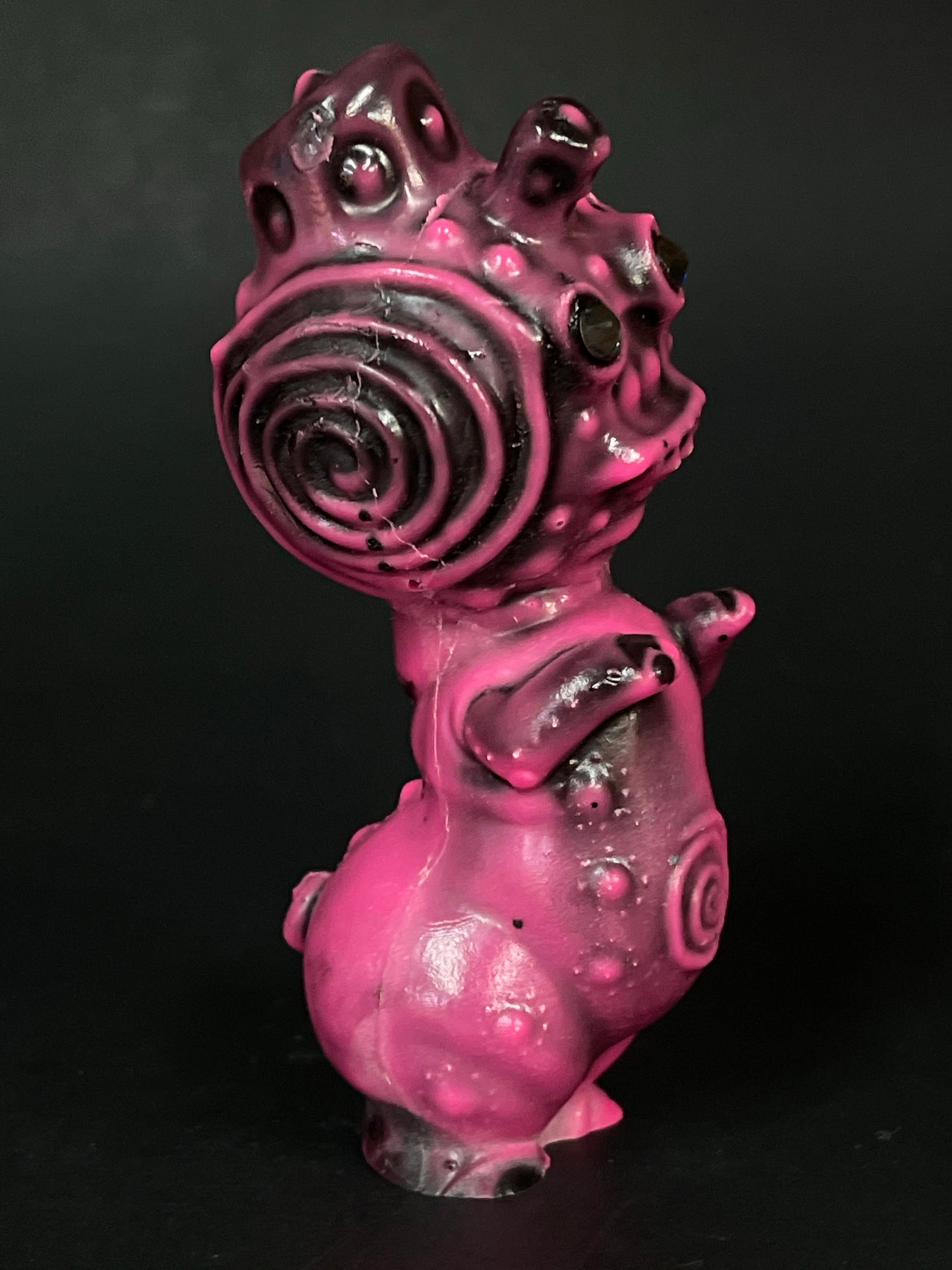 Robot Twisty Pig: Oil Slick Survivor