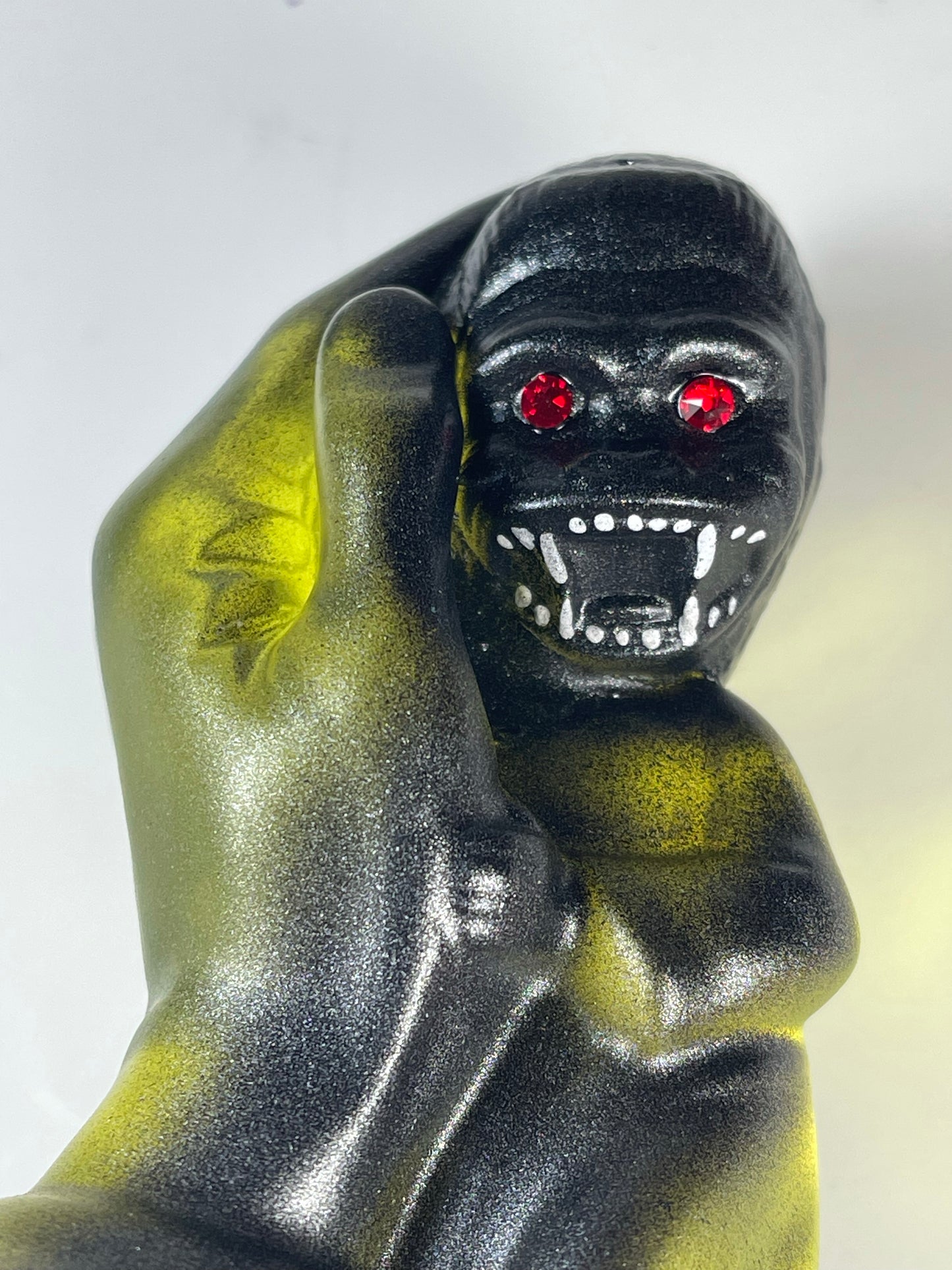 Ape in the Palm of the Lord: Yellow and Silver, Birth of the Rage