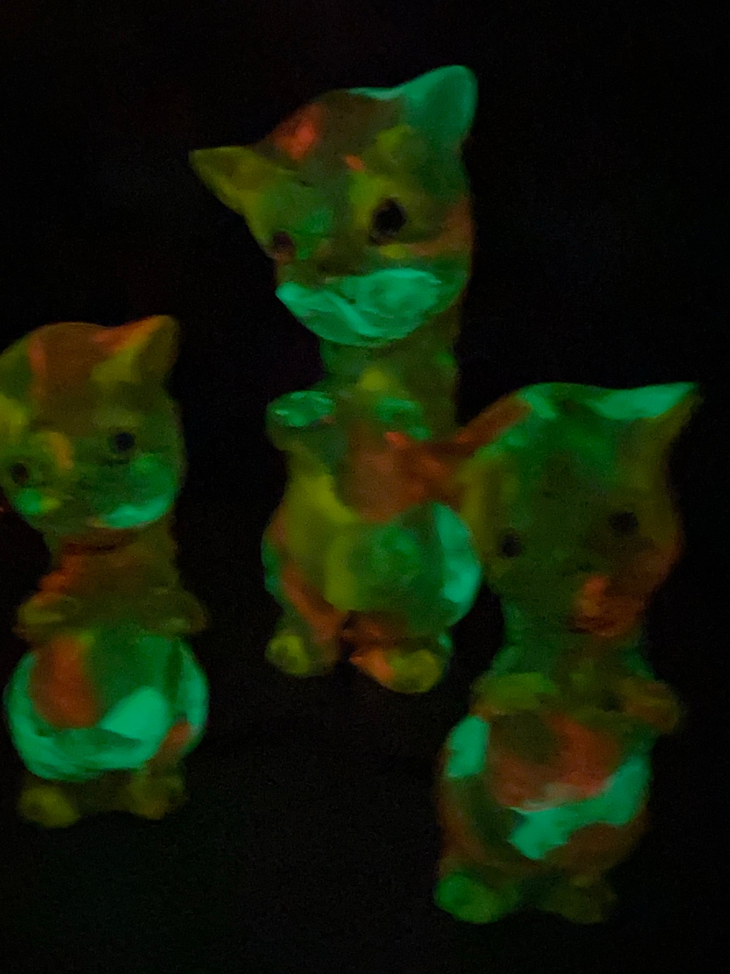 Twisty Pig Set: Neon Glow in the Dark