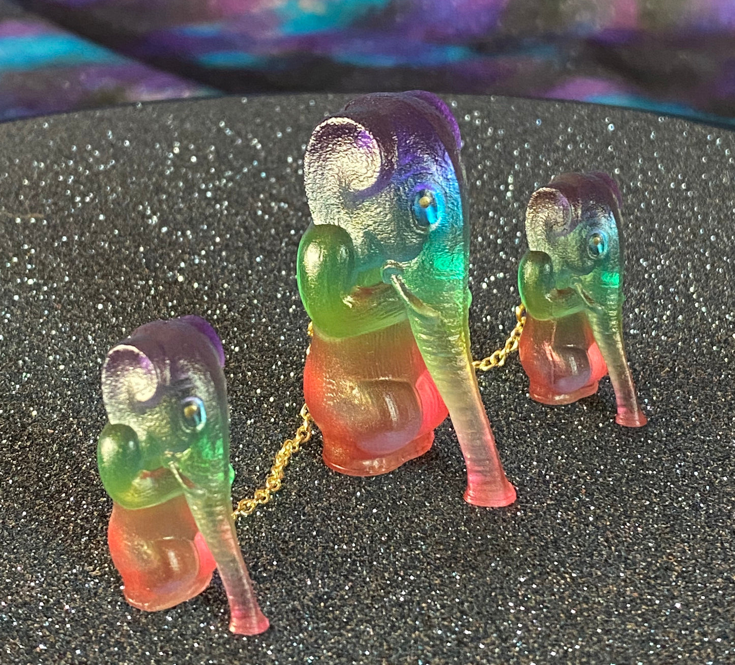 Elephant Apes: Chained Rainbow and Gold
