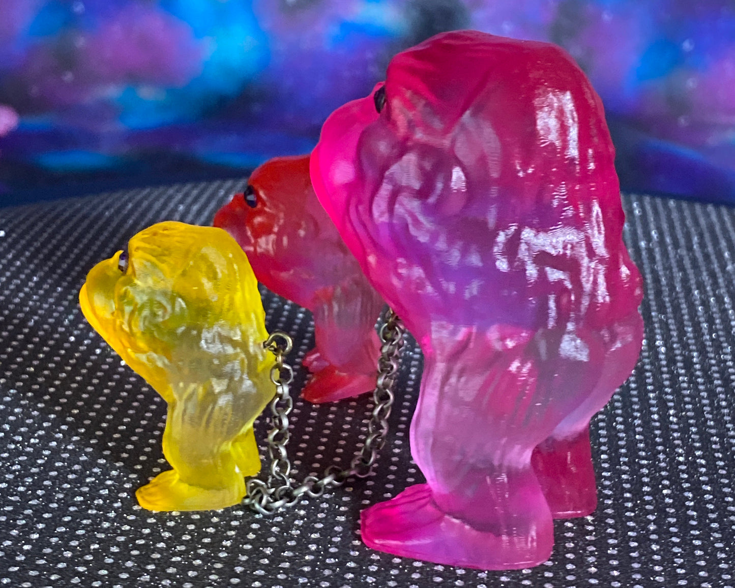 Ape Hoppers: pink/red/yellow