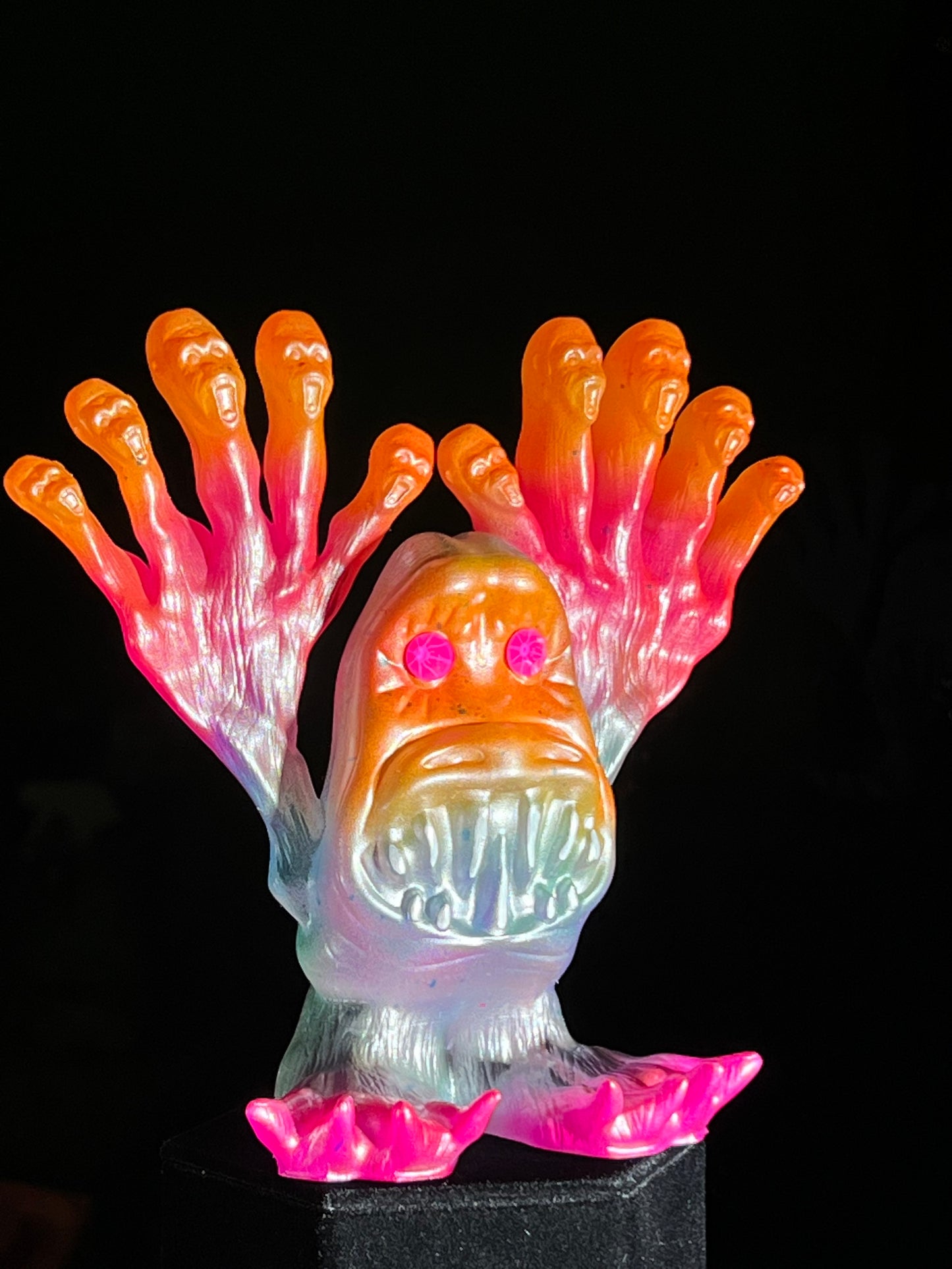 Ape Fingers Beast: Silver Neon