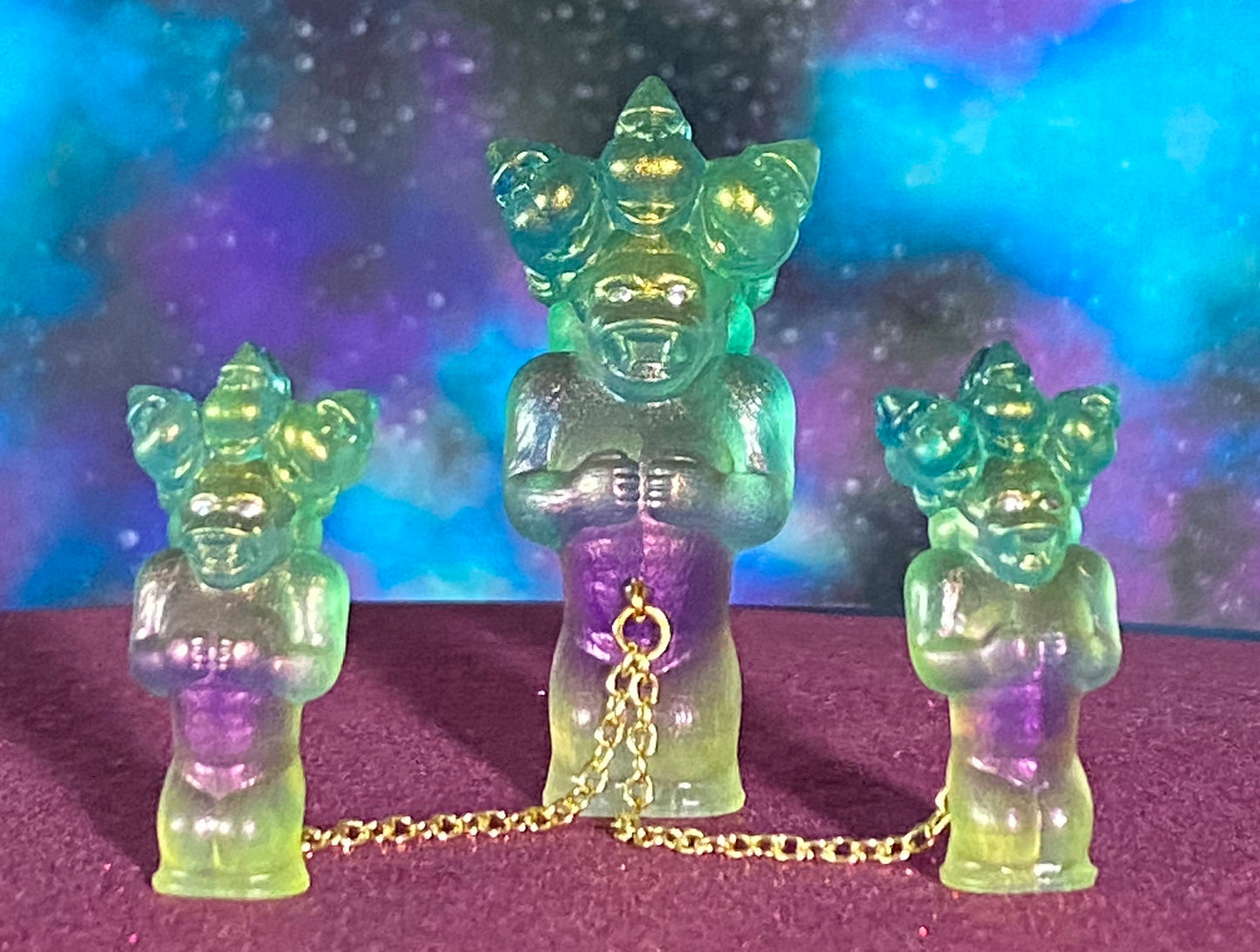 Cosmonaut Apes: green/yellow/purple/gold