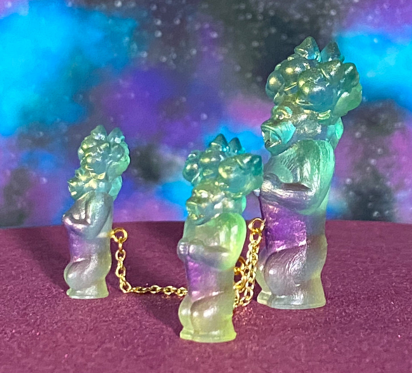 Cosmonaut Apes: green/yellow/purple/gold