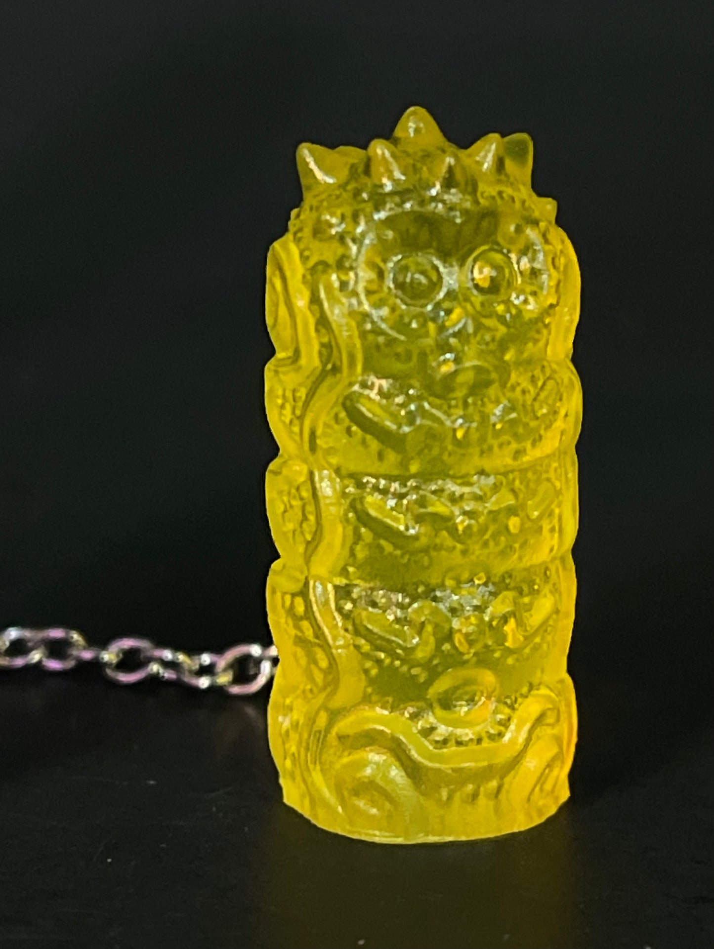Robot Worm: Tiny Chained Transparent Set