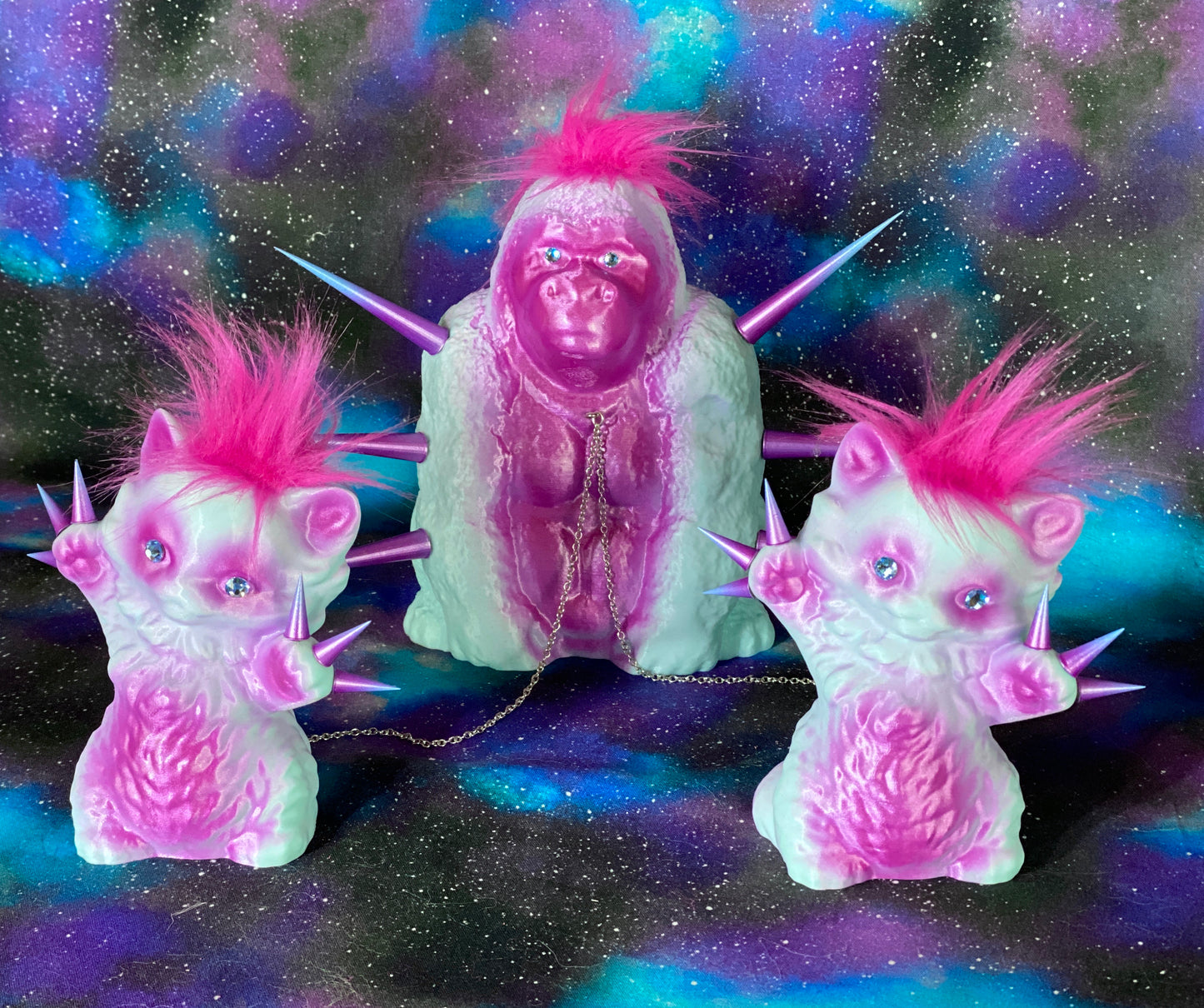 Gorilla with Cats: Pink and Blue