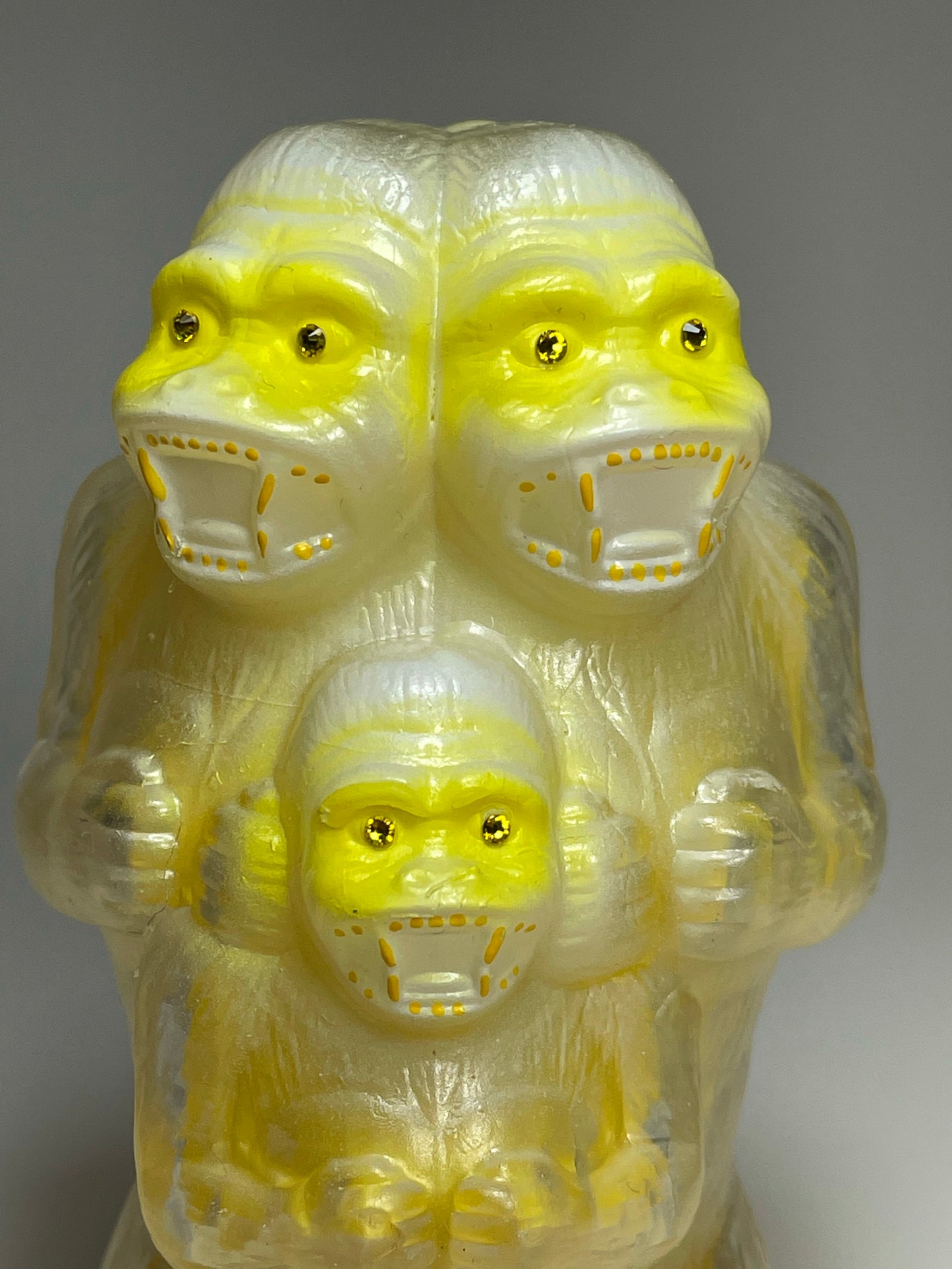 Ape Family: Yellow Pit of Rage