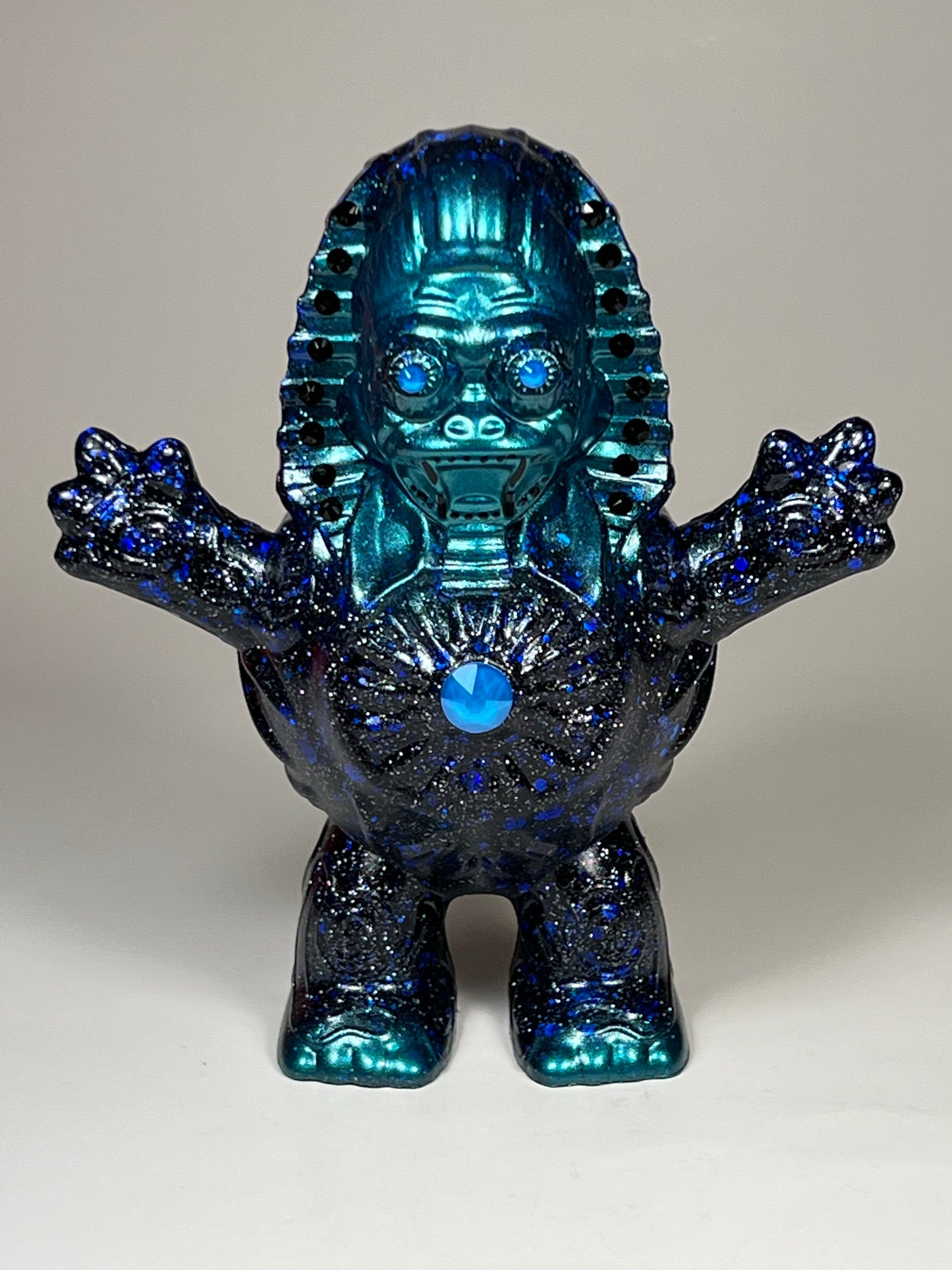 Sphinx Ape Eyeball Troll: Full Motion Universal Blue