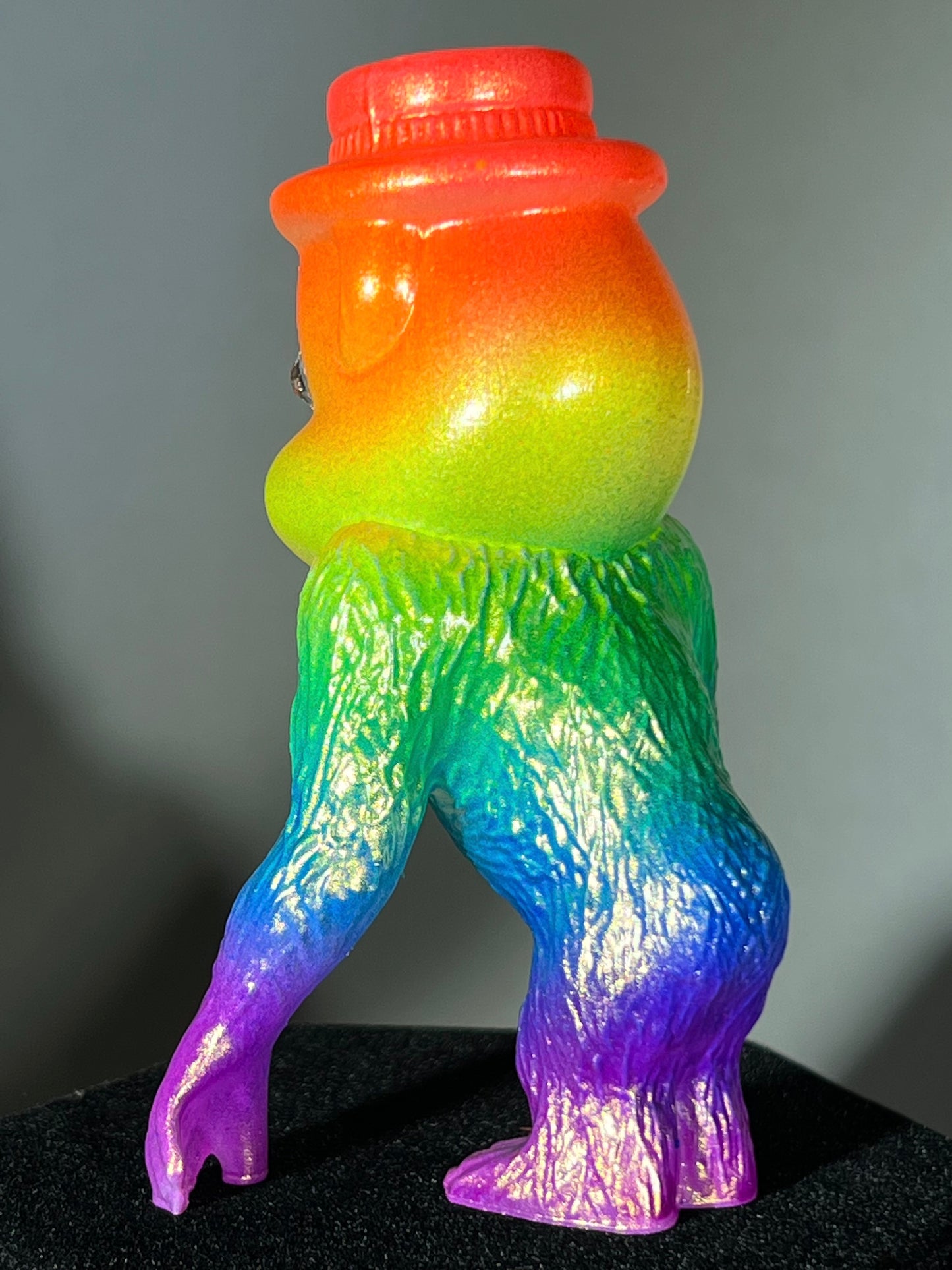 World Famous Pig: Neon Gold Rainbow