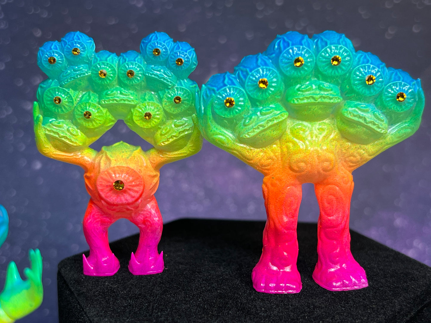 Eyeball Freak Evolution: Neon Rainbow