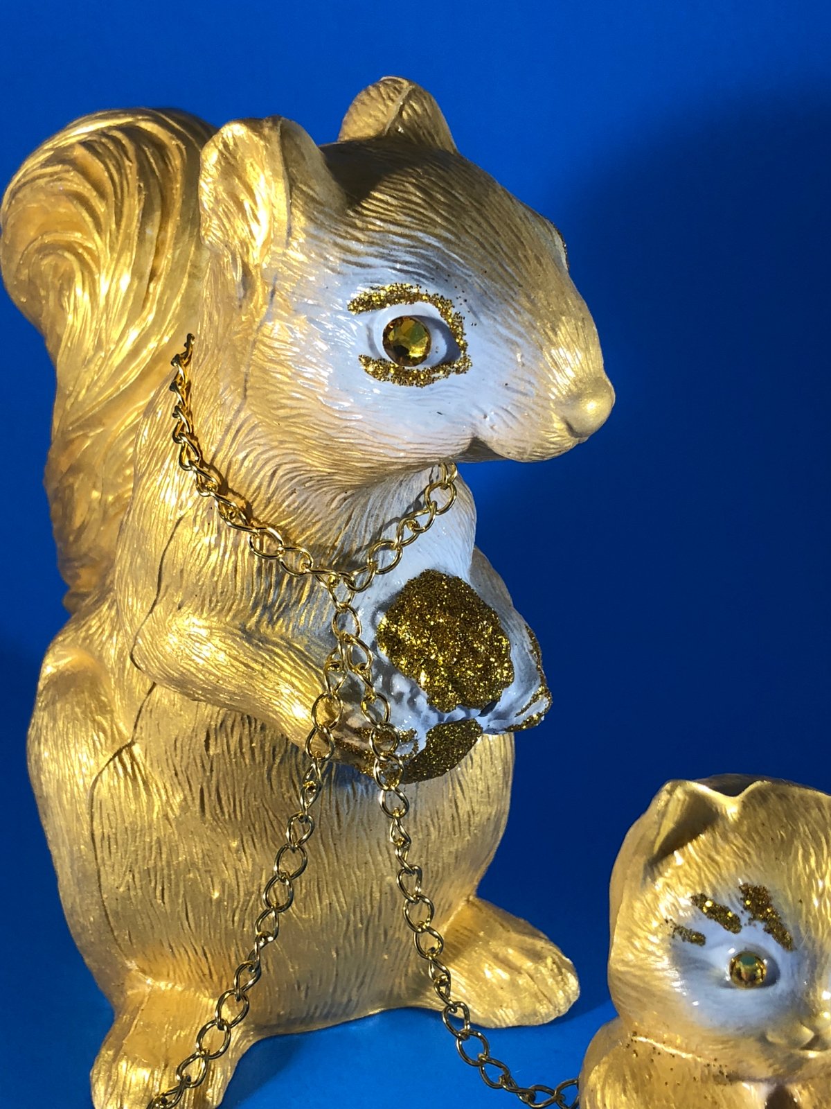 Squirrel with cats: Gold with white, glitter and chains