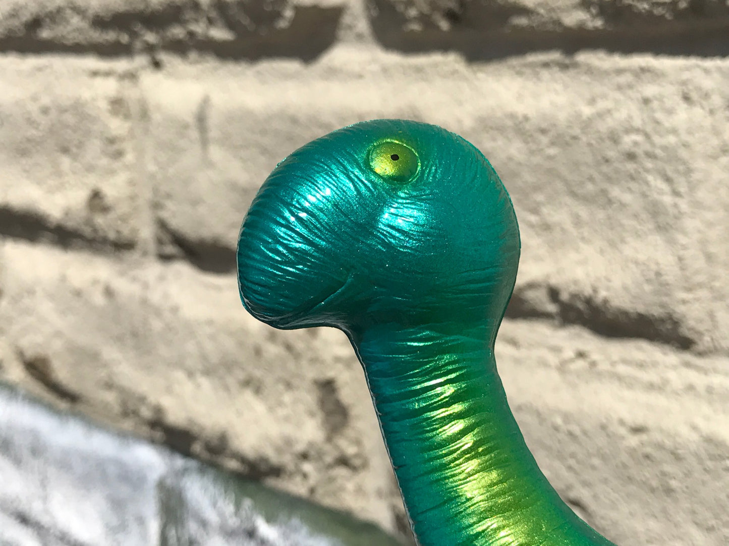 Happy Bronto: Yellow and blue